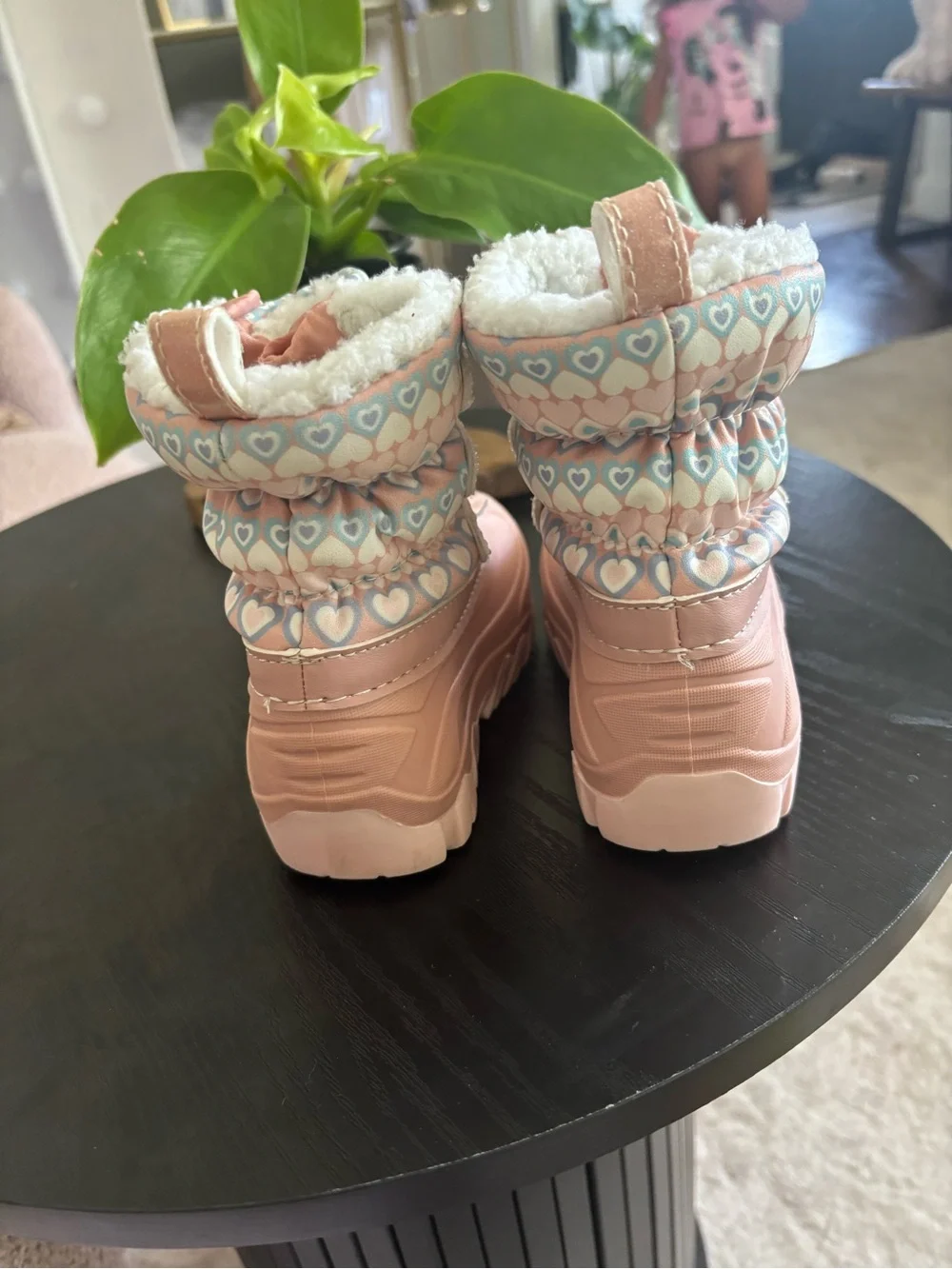 Kids Pink Heart Winter Snow Boots size c7/8